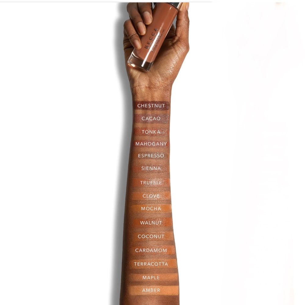 Becca Ultimate Coverage 24hr Foundation - Picture 2 of 3